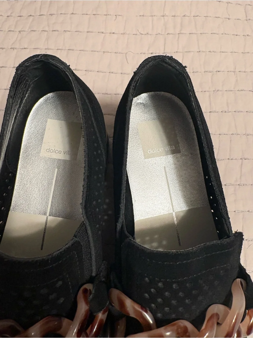 Dolce Vita black platform slip on with tortoiseshell chain size 8.5 EUC